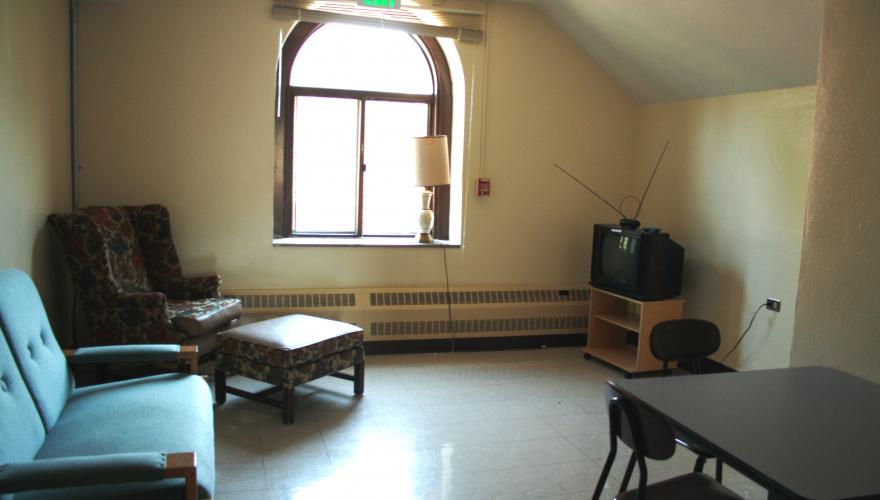Smith Lounge 03
