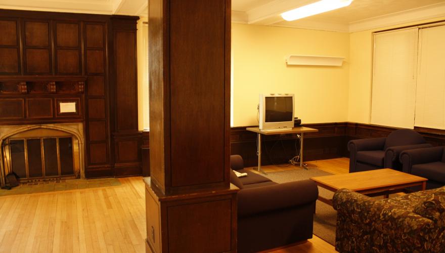 Smith Lounge 01